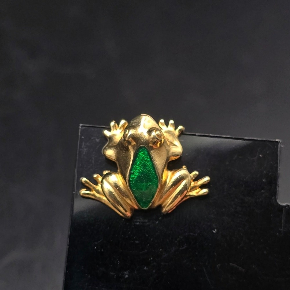 Avon 1985 Frog Pin Gold Tone Green Enamel Costume Jewelry